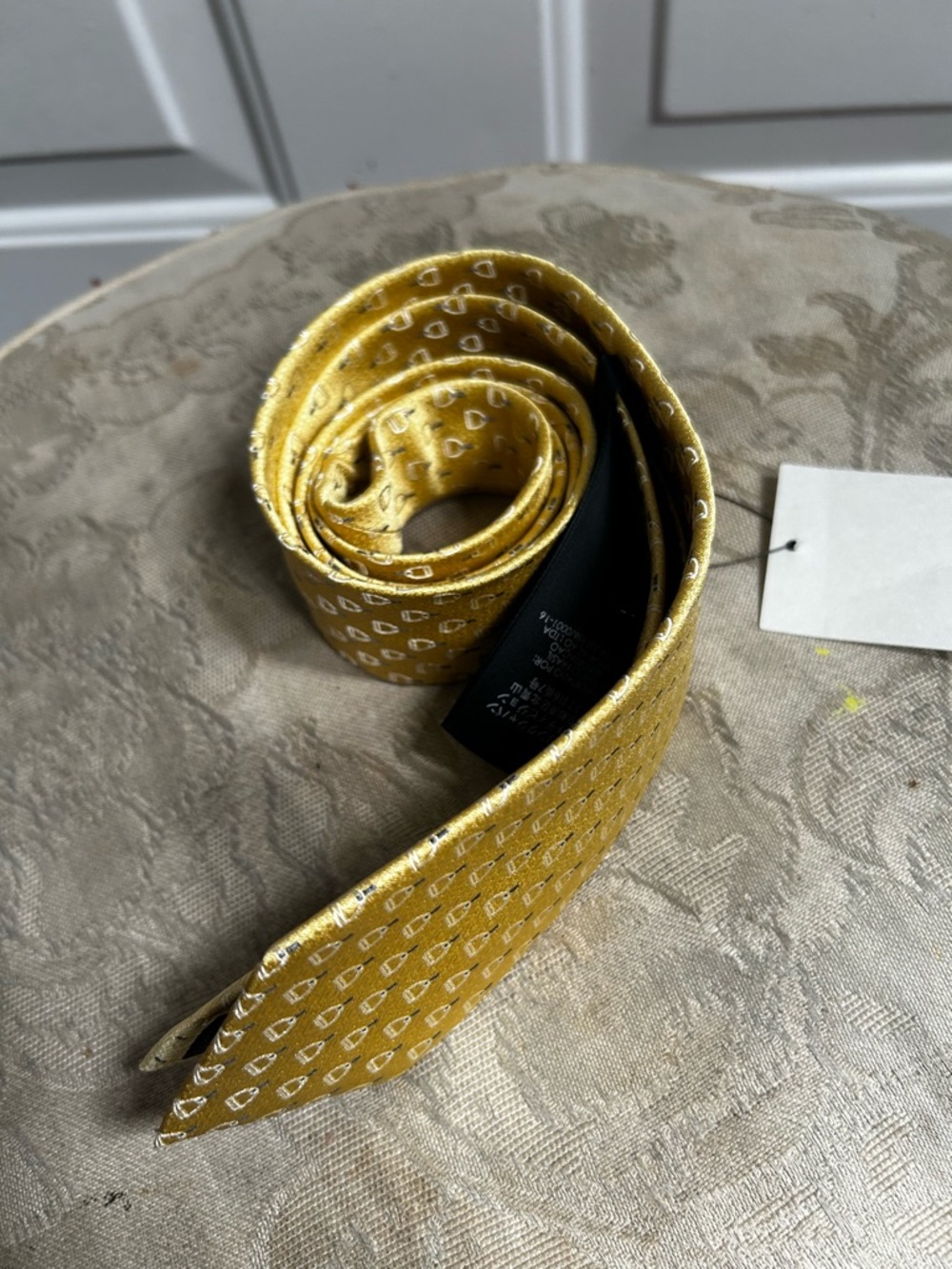 Gucci Gold Micro-Pattern Silk Tie - Picture 5 of 14